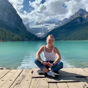 Meet your Posher, Leah